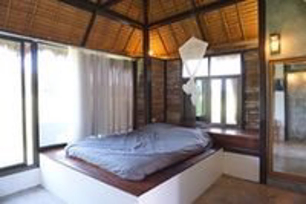 Утхай-Тхани: The Sun House Uthai Thani