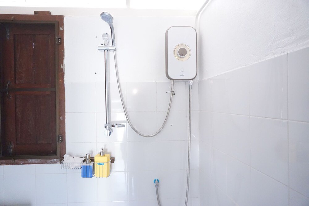 Утхай-Тхани: The Sun House Uthai Thani