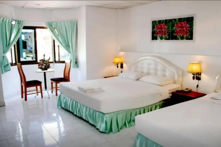 Пхукет: Welcome Inn Karon