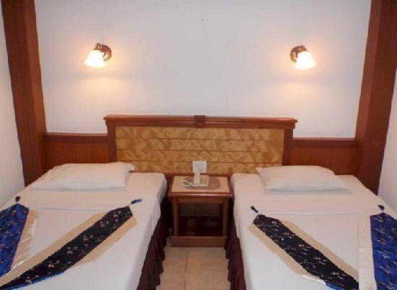 Кату: 8080 Hotel