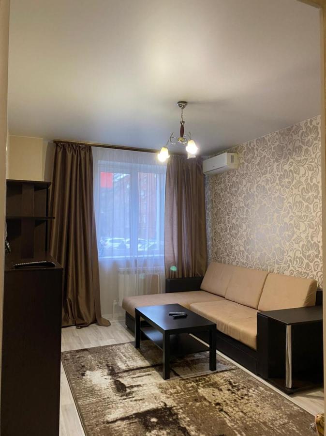 Аксай: Apartment on Suvorova