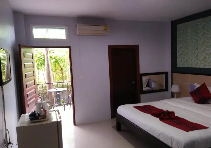 Краби: Bip House