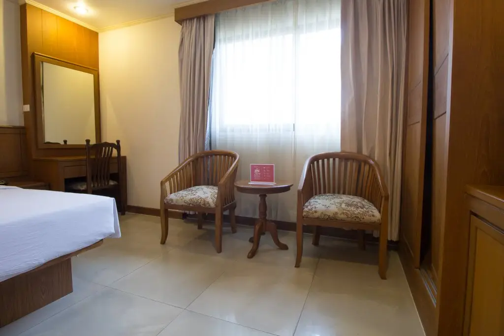 Бангкок: Отель ZEN Rooms Petchburi 11 Pratunam