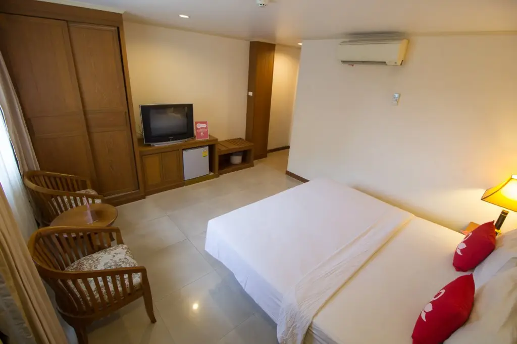 Бангкок: Отель ZEN Rooms Petchburi 11 Pratunam