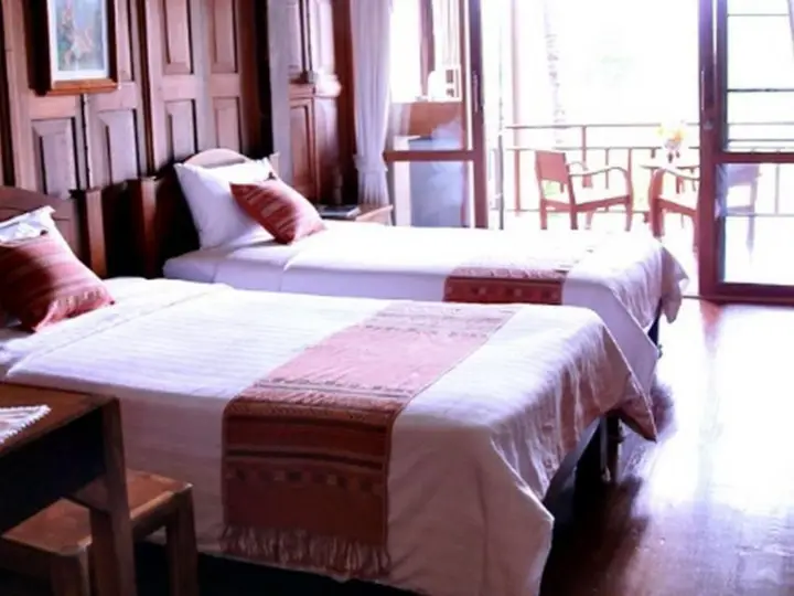 Мае-Сарианг: River Bank Resort