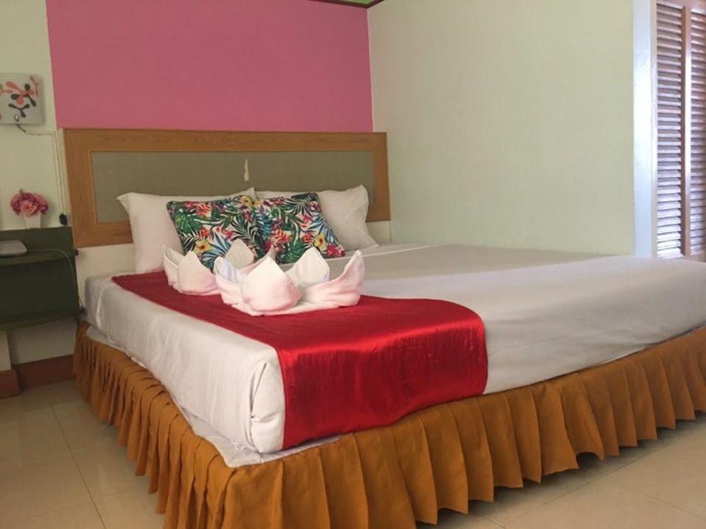 Пхитсанулок: Princess Green Hotel