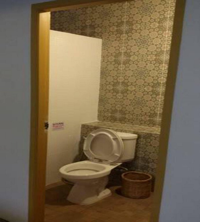 Трат: Baan Rom Sai