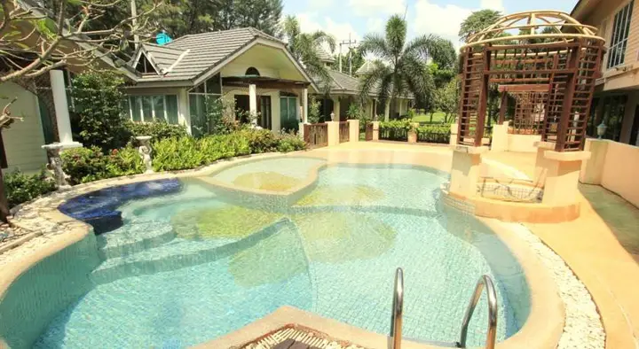 Клаенг: Plumeria Villa and Hideaway