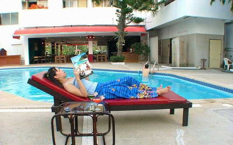 Паттайя: Champ Pattaya
