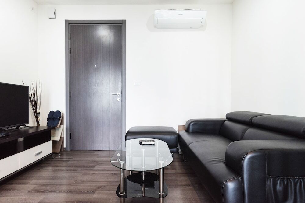 Бангкок: THE BASE Park West By Favstay