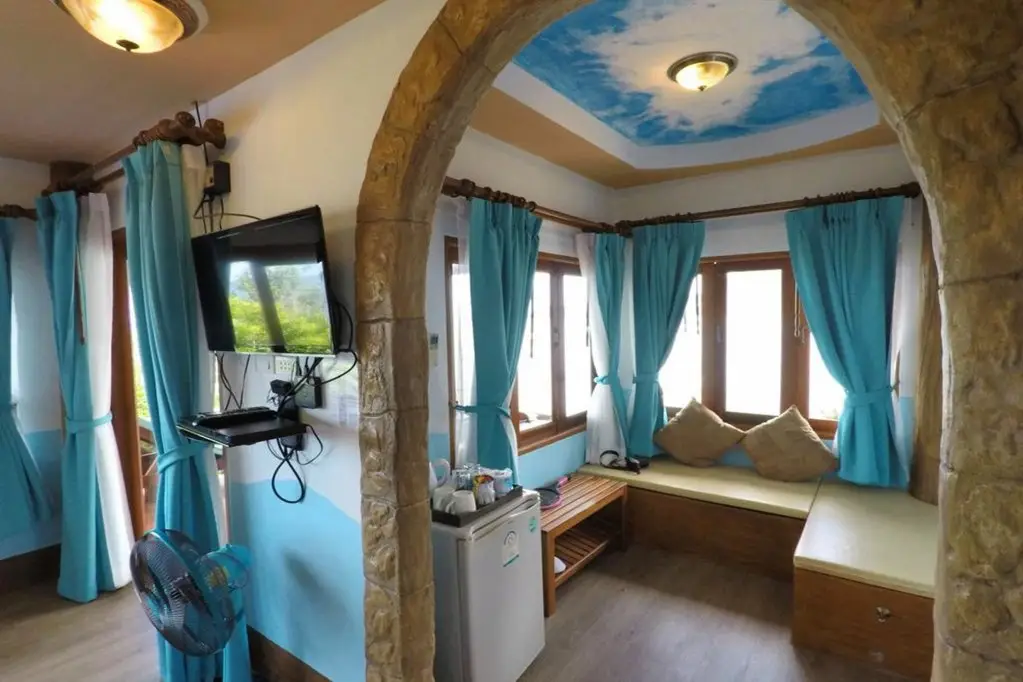 Мэй-Хаад-Бэй: DD Hut Bungalows