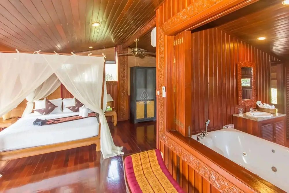 Самуи: 5BR Beachfront Villa Bangrak