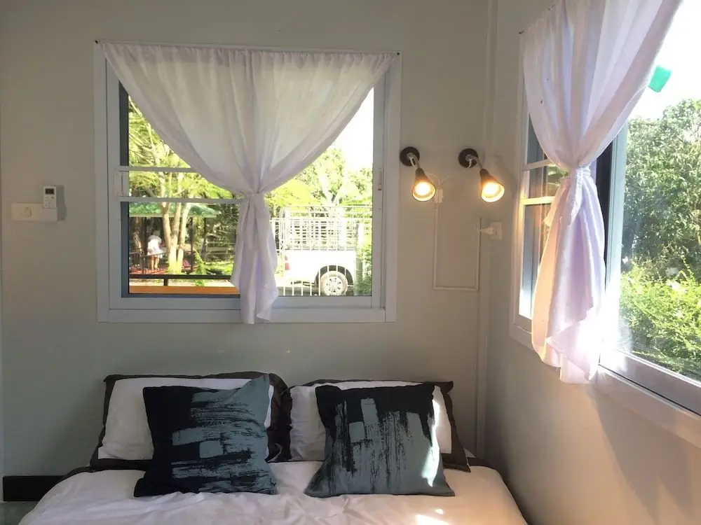 Дамноен Садуак: Ban Kunlaya Homestay