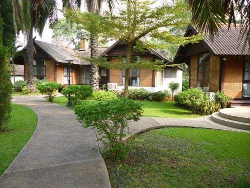 Сан-Кампаенг: Roong Aroon Hot Spring Resort