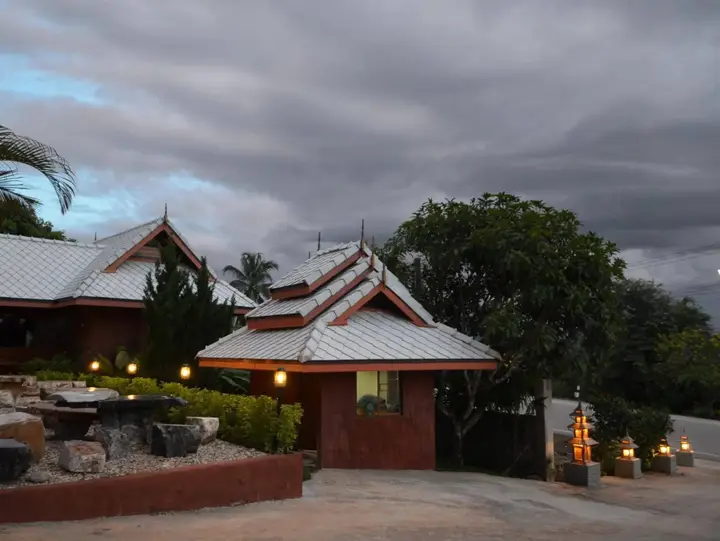 Май-Ай: Phusangtawan Resort