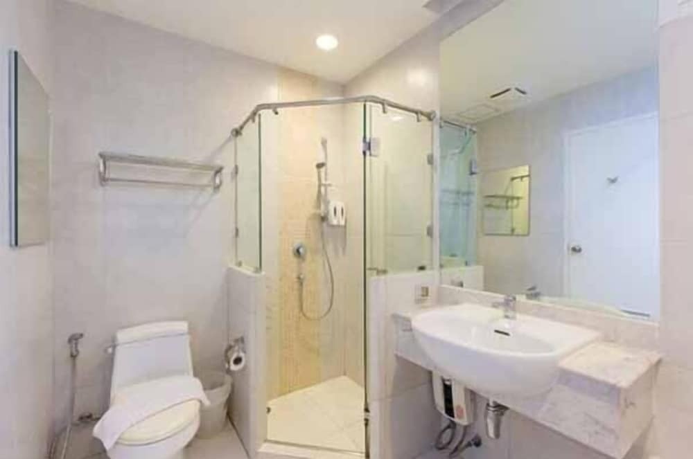 Хуахин: Baan San Ploen Condominium by Renvio