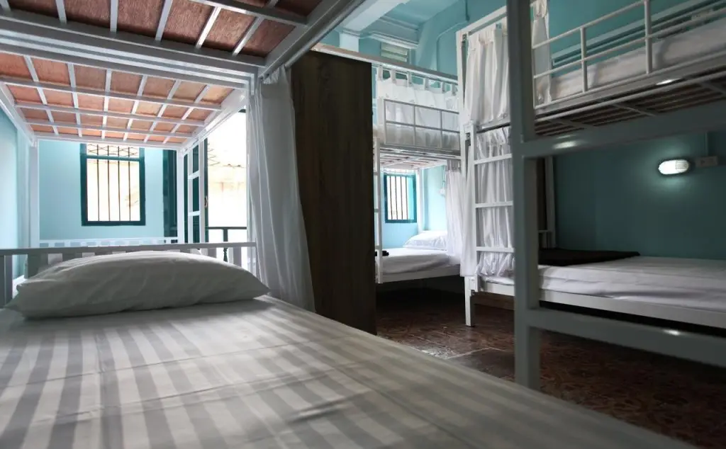 Бангкок: Baan Talat Phlu - Hostel