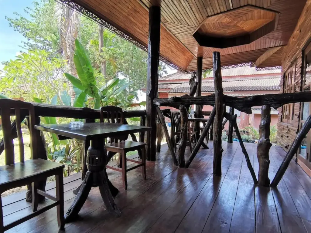 Старая часть Ланты: Lanta Whiterock Resort