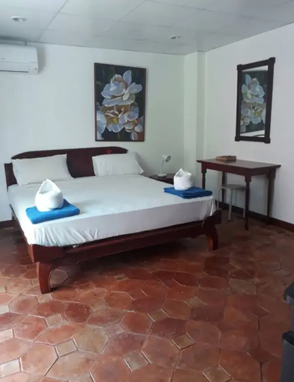 Кату: Blue Dolphin Phuket Patong
