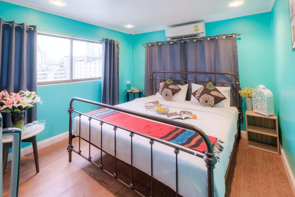 Бангкок: New Fuji Hotel Surawong Road Bangkok