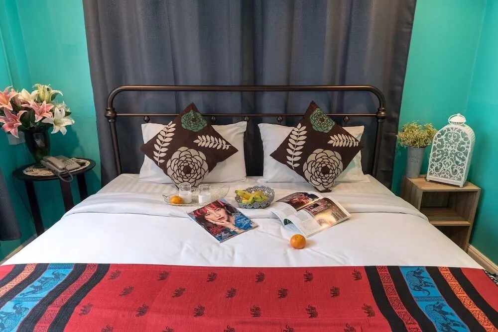 Бангкок: New Fuji Hotel Surawong Road Bangkok