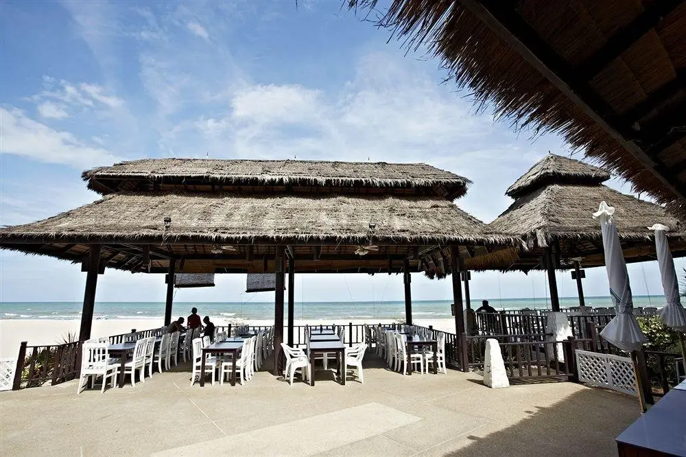 Чаам: Beach Garden