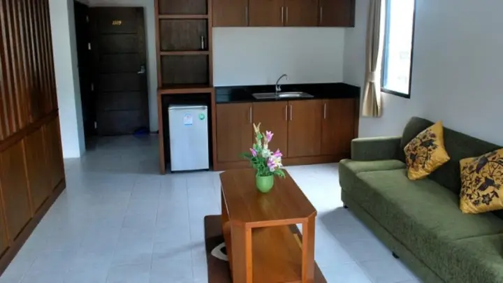 Кату: J House Phuket