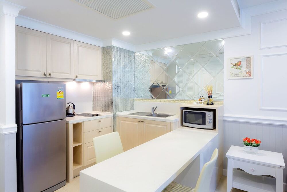 Хуахин: Marrakesh Beachfront Condominium