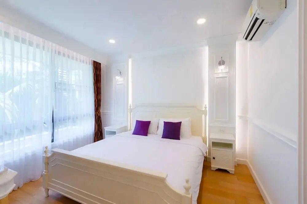 Хуахин: Marrakesh Beachfront Condominium