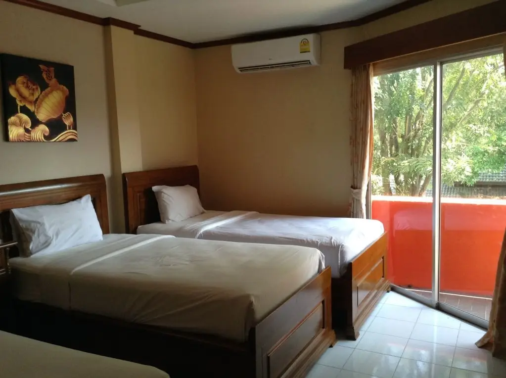 Паттайя: Jomtien Cozy Inn