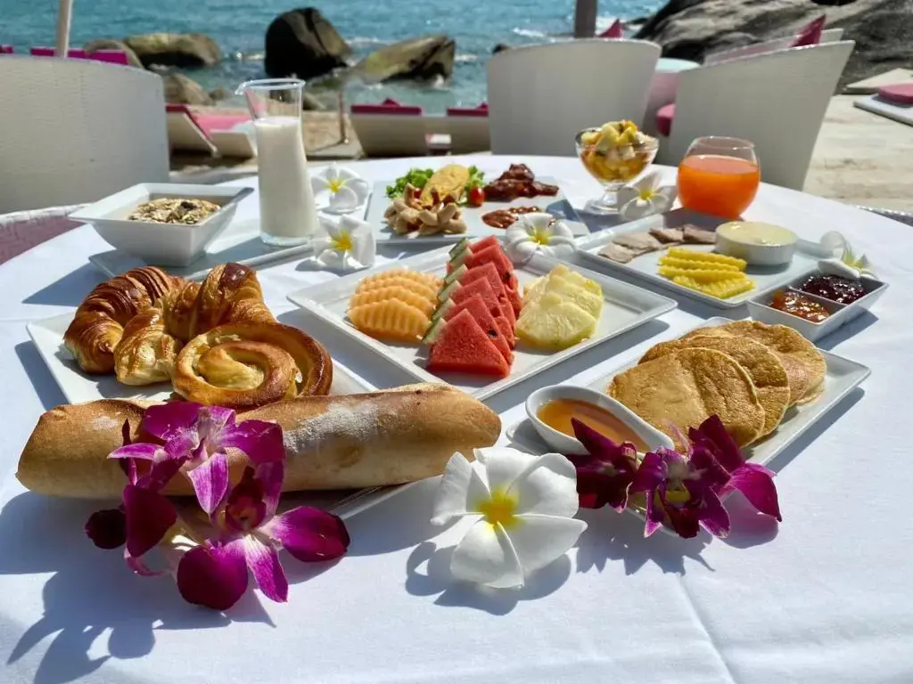 Самуи: The Dinky Rock, Lounge Beach Club & Spa Hotel