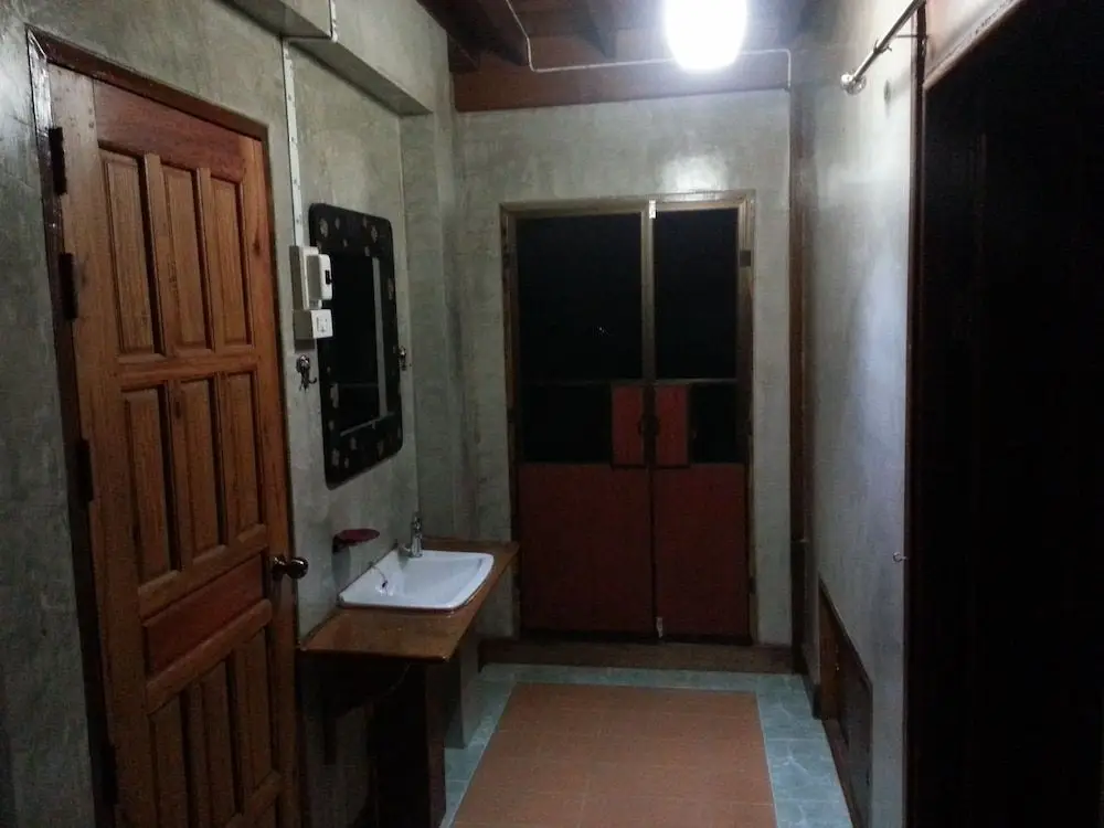 Чианг-Хан: Rim Nam Kong Homestay & Campsite