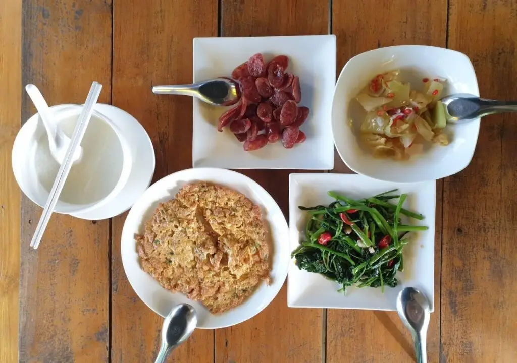 Тгонг-Фа-Фум: Baan Rai Darun Home Stay and Scenery Raft