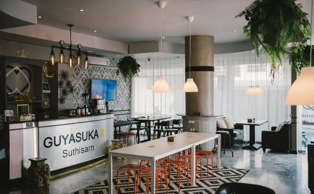 Бангкок: Guyasuka X Suthisan - Hostel