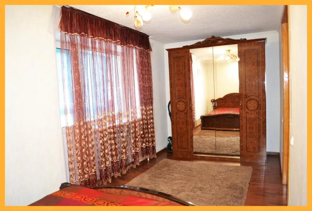 Шахты: Apartamenty na Prospekte Pobeda Revolutsii 99