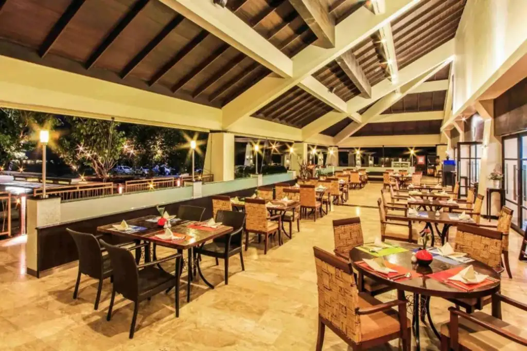 Чумпхон: Novotel Chumphon Beach Resort and Golf