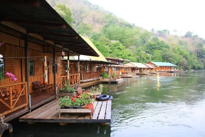 Сай Йок: River Kwai Jungle view