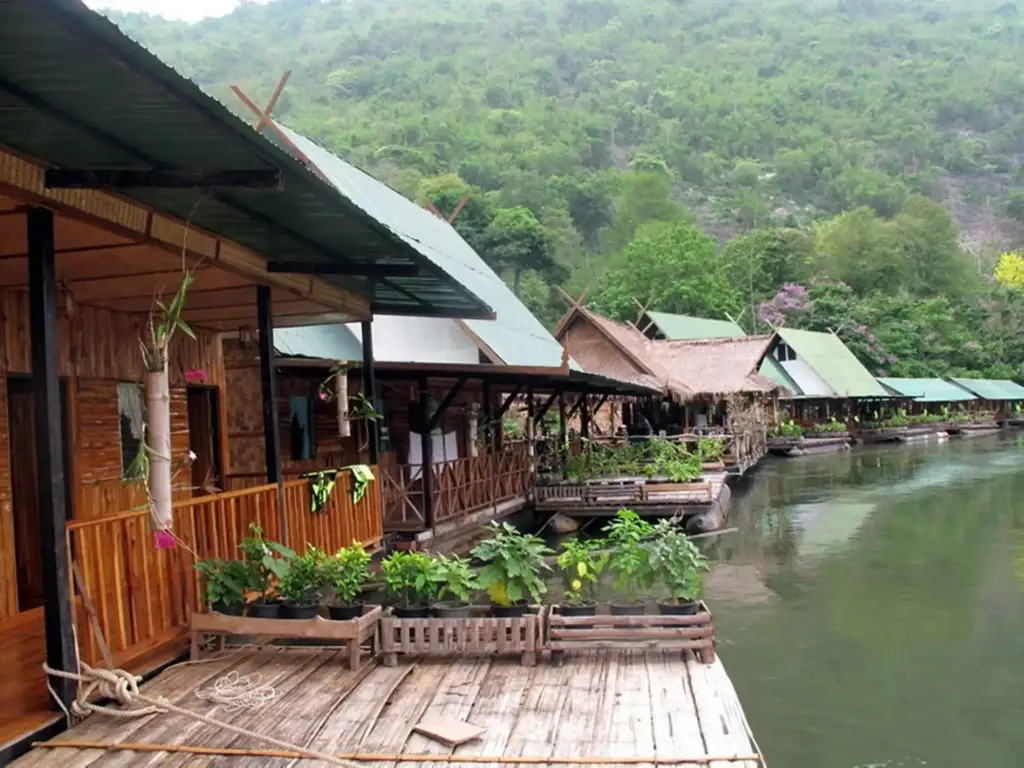 Сай Йок: River Kwai Jungle view