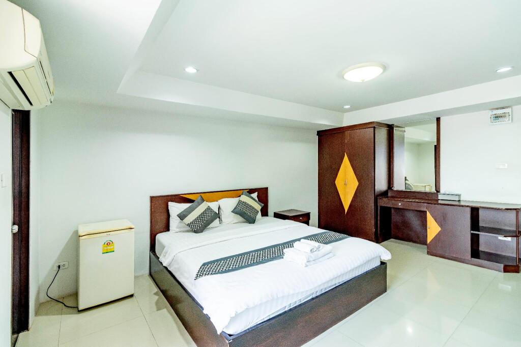 Бангкок: Grannylla Residence Charoenkrung