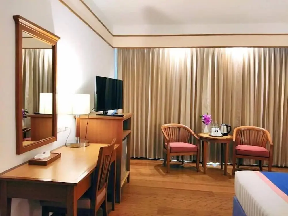 Сураттхани: Diamond Plaza Hotel