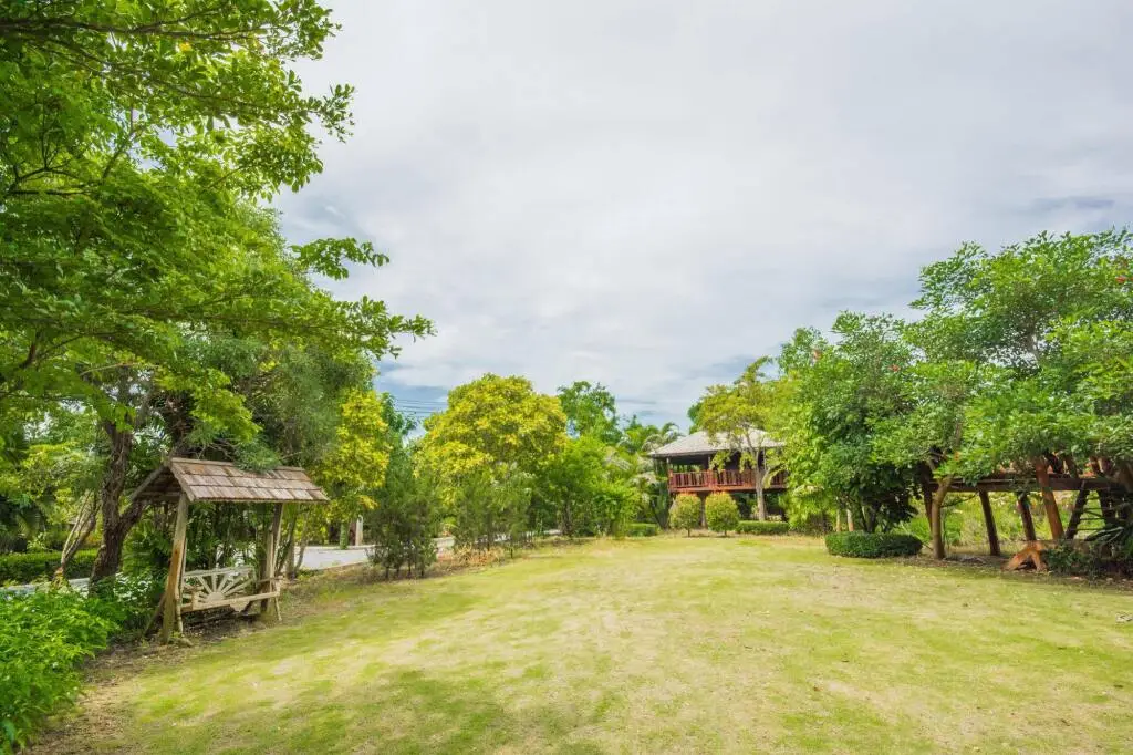 Лампхун: Phu Proud Resort