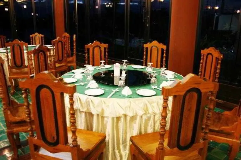 Пхитсанулок: Water Land Golf Resort & Spa
