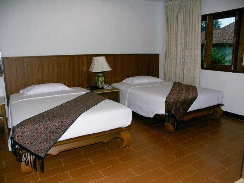 Куйбури: Sailom Resort Bangsaphan