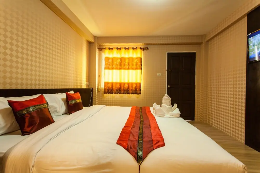 Чиангмай: Basic Hotel
