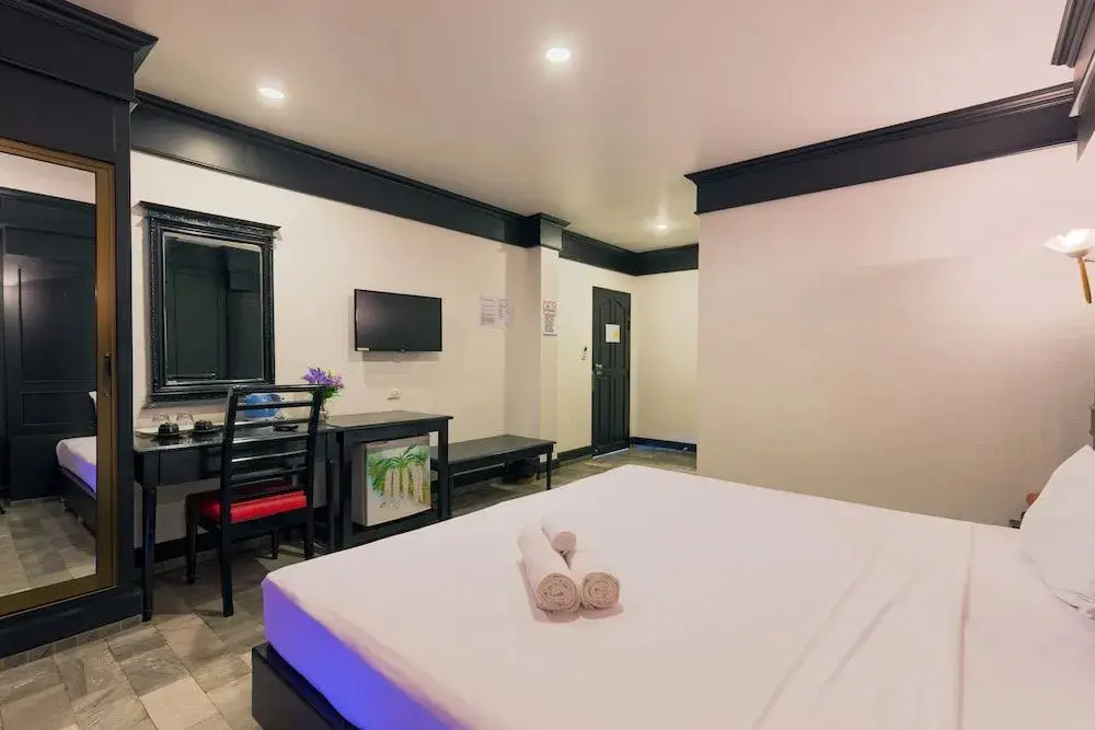 Кату: SOHO Rooms Patong