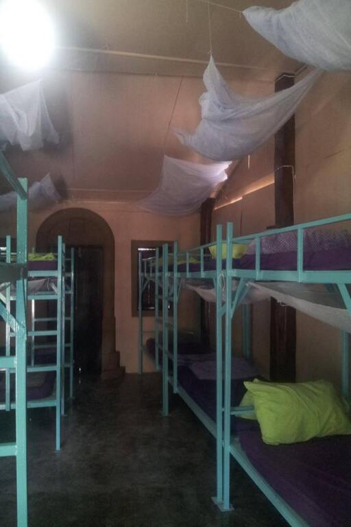 Паи: Purple Monkey Backpackers