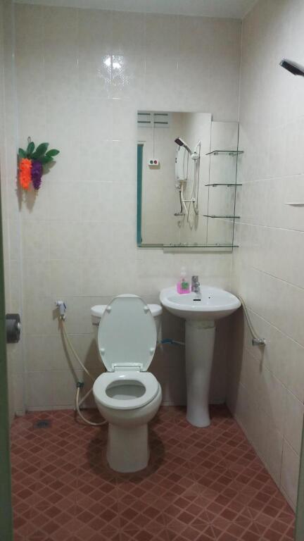 Муанг: Kata S T House