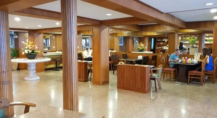 Бангкок: Dynasty Inn