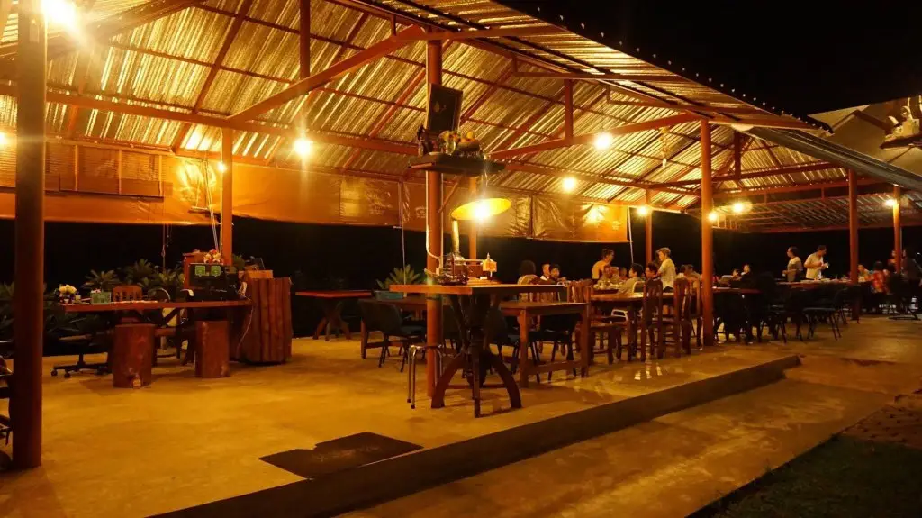 Май-Ай: Khun Mai Baan Suan Resort