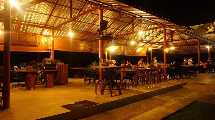Май-Ай: Khun Mai Baan Suan Resort